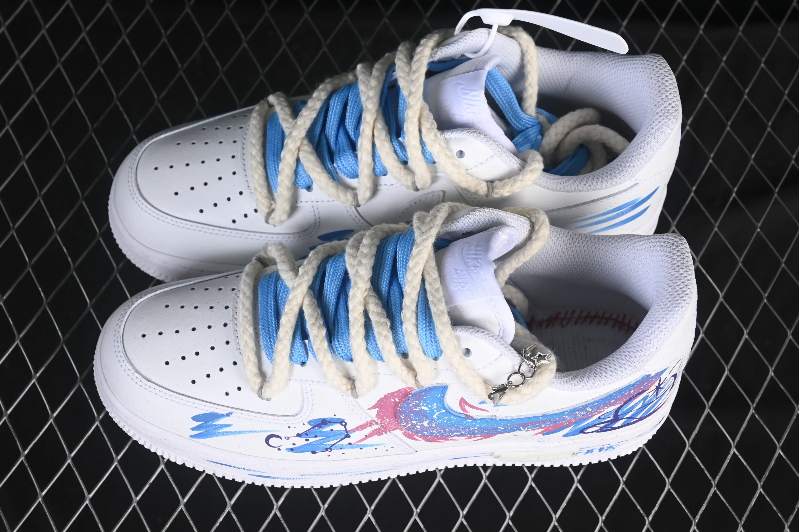 All categories Nk Air Force 1 Air Force series Nk Air Force 1 Low Air Force low-top Nike Air Force 1'07 Low "Libra" Hand-painted graffiti twelve constellations series Libra Air Force One low-top casual sneakers Constellation 9231023